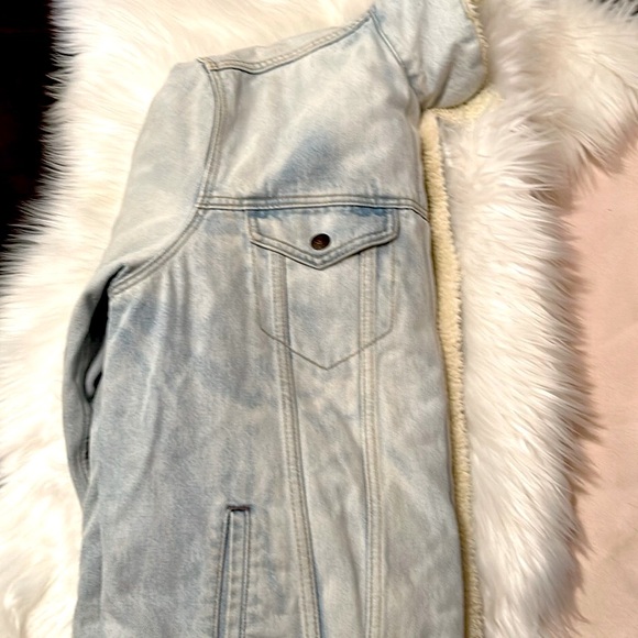 💎Levi’s💎Shearling Trucker Jean Jacket - Picture 12 of 16